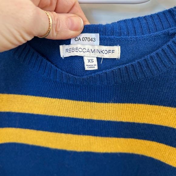 Rebecca Minkoff wool/cashmere sweater xs - Picture 3 of 3